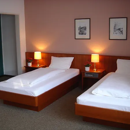 Hotel Acon 3*