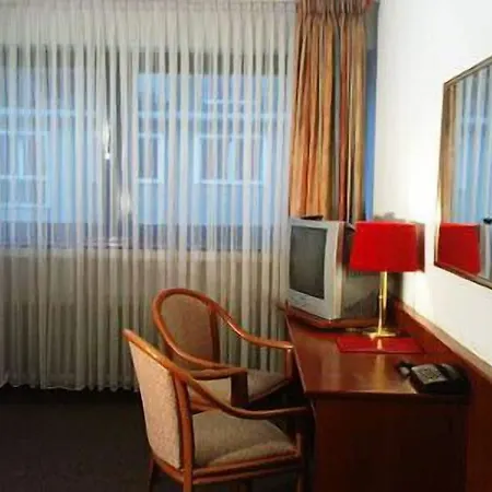 Hotel Acon 3*