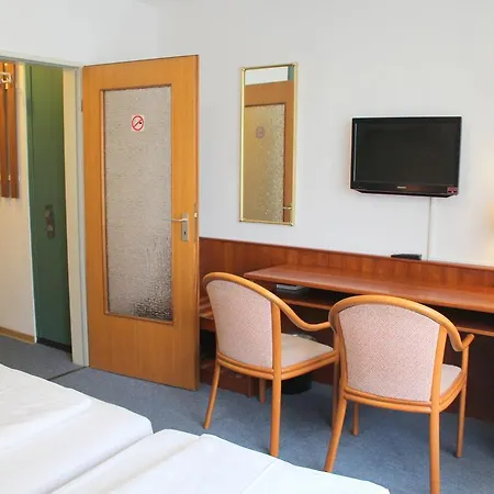 Acon Hotel 3*